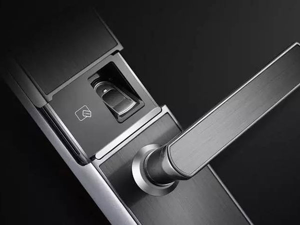 龙凤24小时上门开锁公司